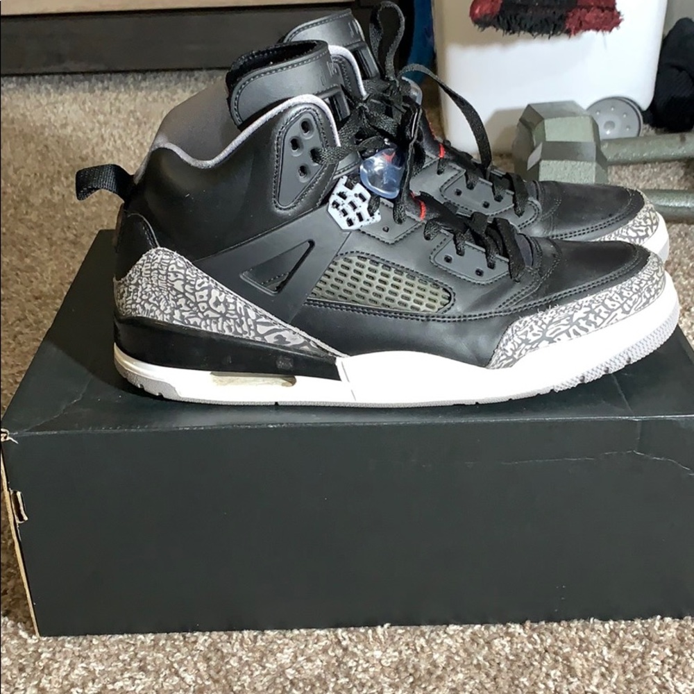 Jordan Spizike Black Cement
